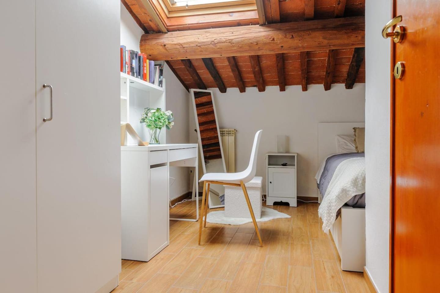 Apartment Mansarda Nel Cuore Di Pisa